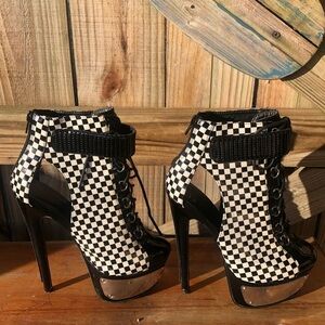 FRH Black & White Checkered Flag Lace Up Stiletto Boots Cutouts & Chrome Accents